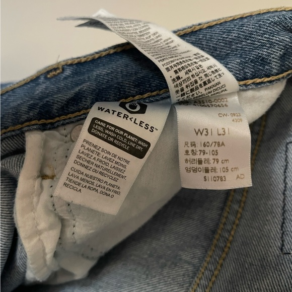 Levi's® 94 Baggy Destructed Straight Jeans - Picture 6 of 6